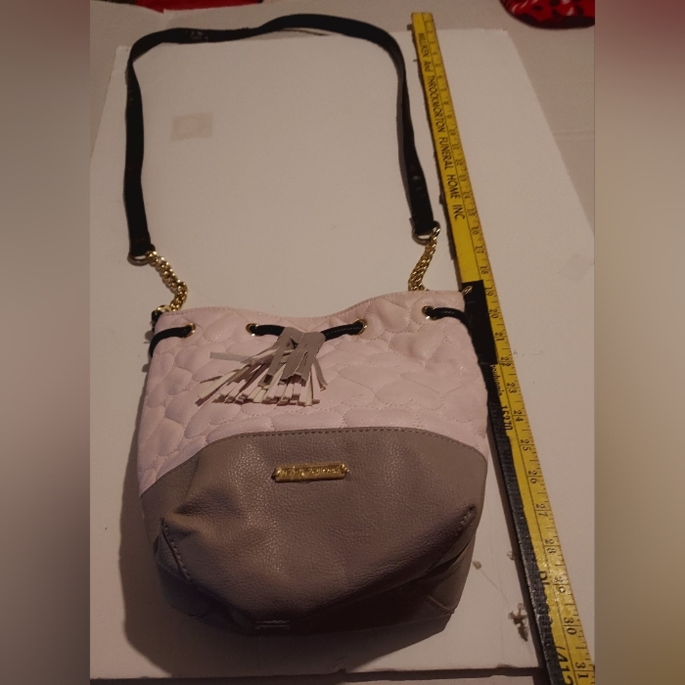 Betsey Johnson Elegant Two-Tone Quilted Shoulder Bag Hobo Crossbody Strap Is 52